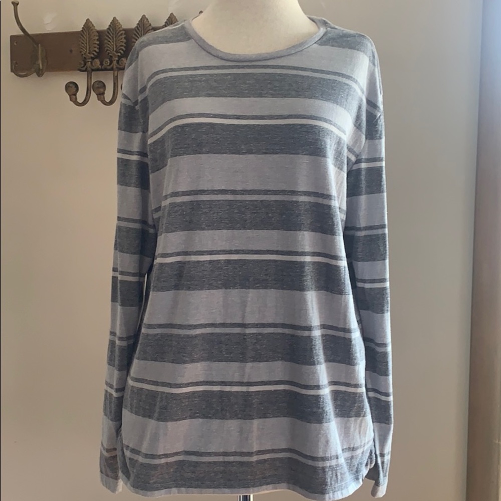 American Eagle Outfitters Gray Striped Long Sleeve Tee